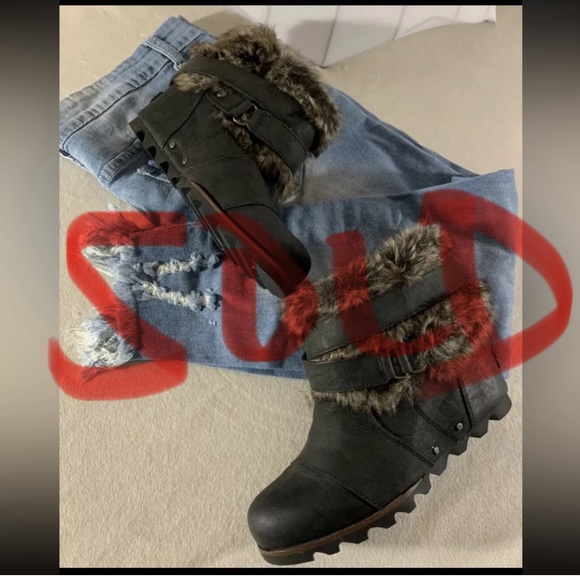Sorel Joan Faux Fur cuff Boots Wedge Womens Sz 7Black Rare New W/Box Bootie Warm